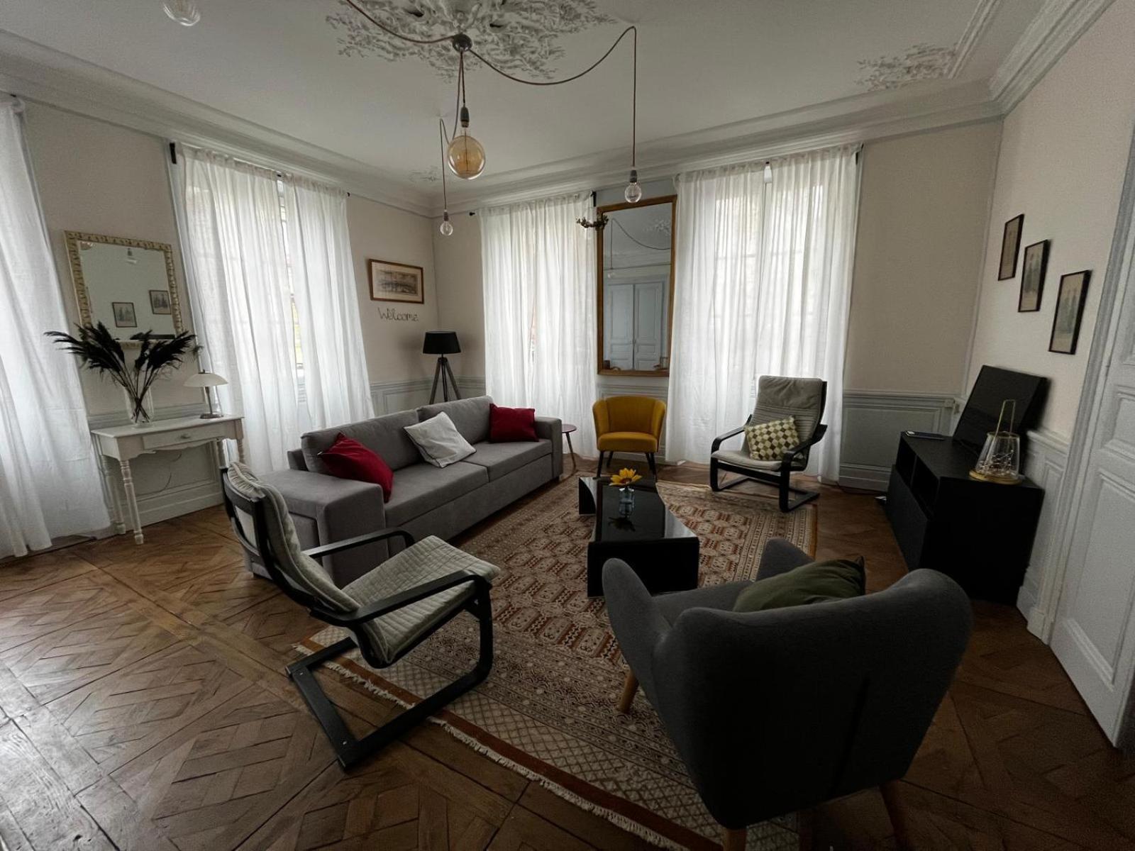 La Villa Louana 1 Appartement 160M2 Sobriete,Elegance En Coeur De Ville Aubusson  Εξωτερικό φωτογραφία